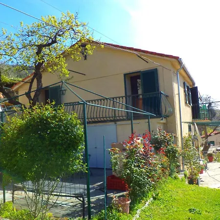 Cozy Holiday In Alassio With Terrace * Stellanello