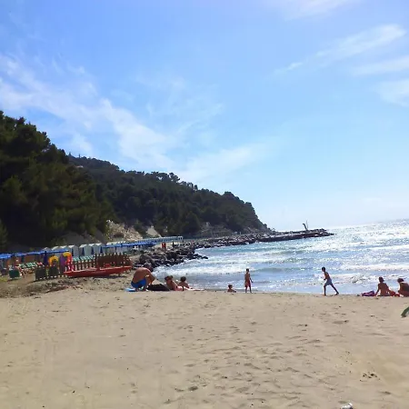 Σπίτι διακοπών Cozy Holiday In Alassio With Terrace Stellanello